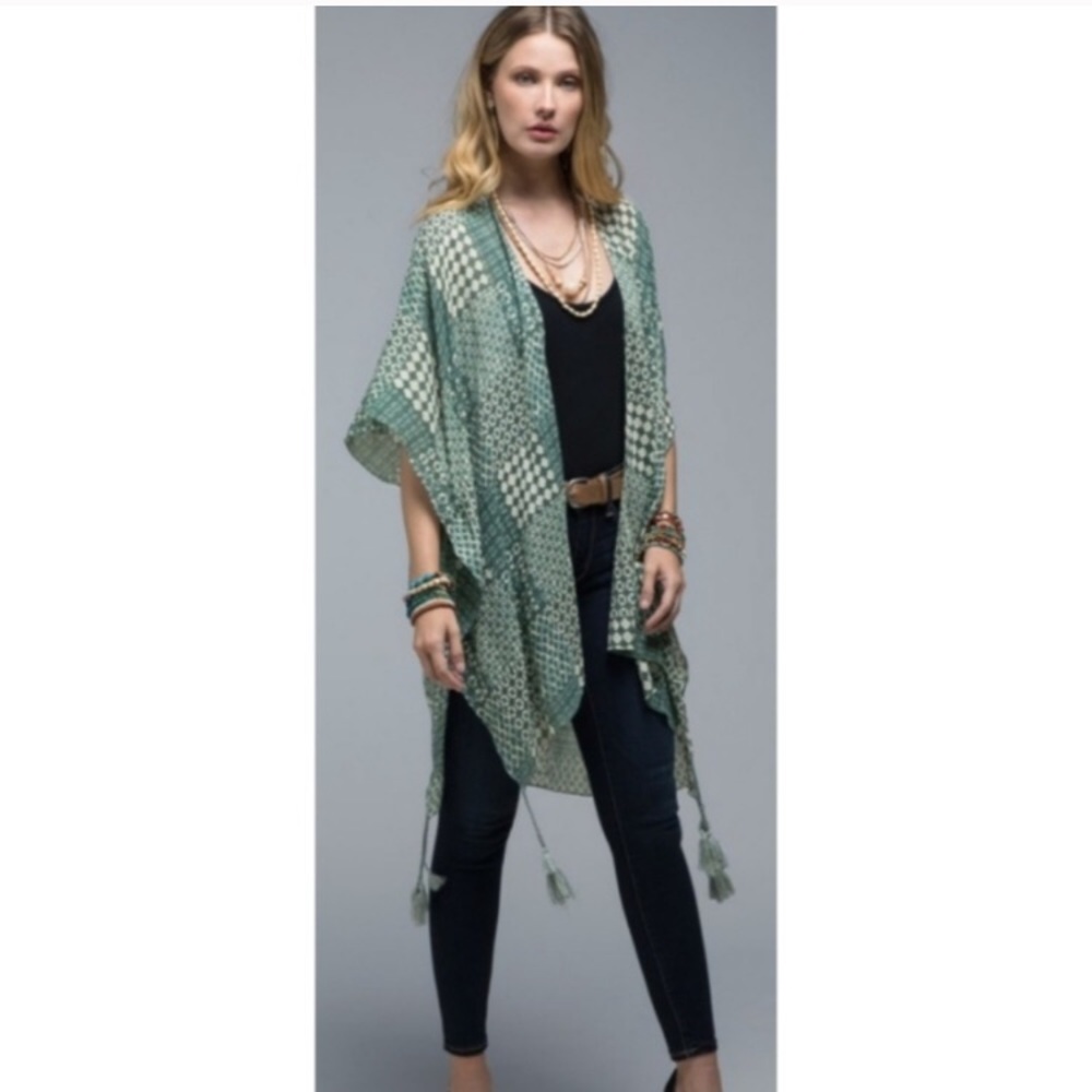 NWT Boho Olive Green Printed Lightweight Cotton Kimono with Tassels